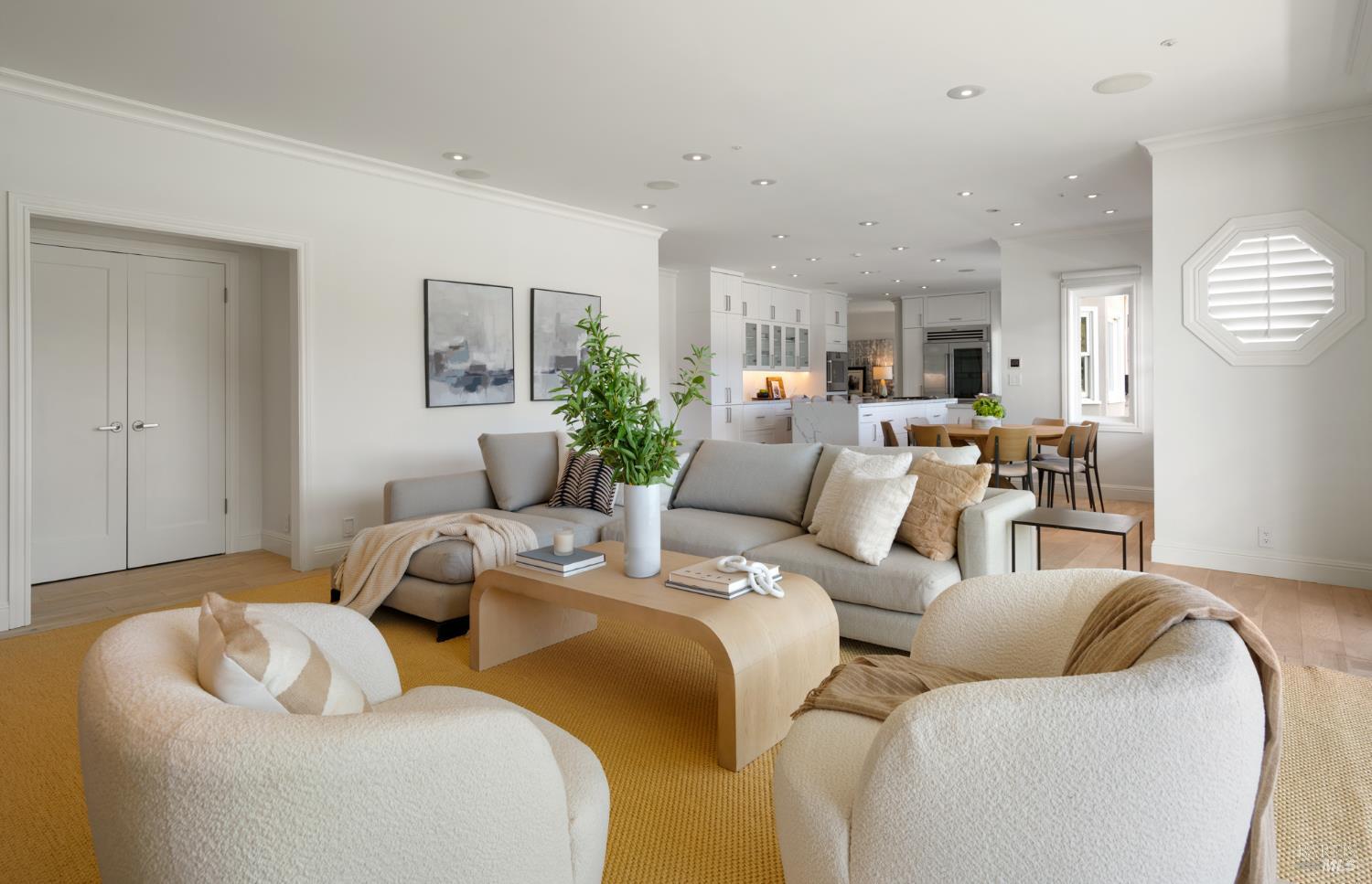 Detail Gallery Image 13 of 40 For 79 Trinidad Dr, Tiburon,  CA 94920 - 5 Beds | 4/1 Baths