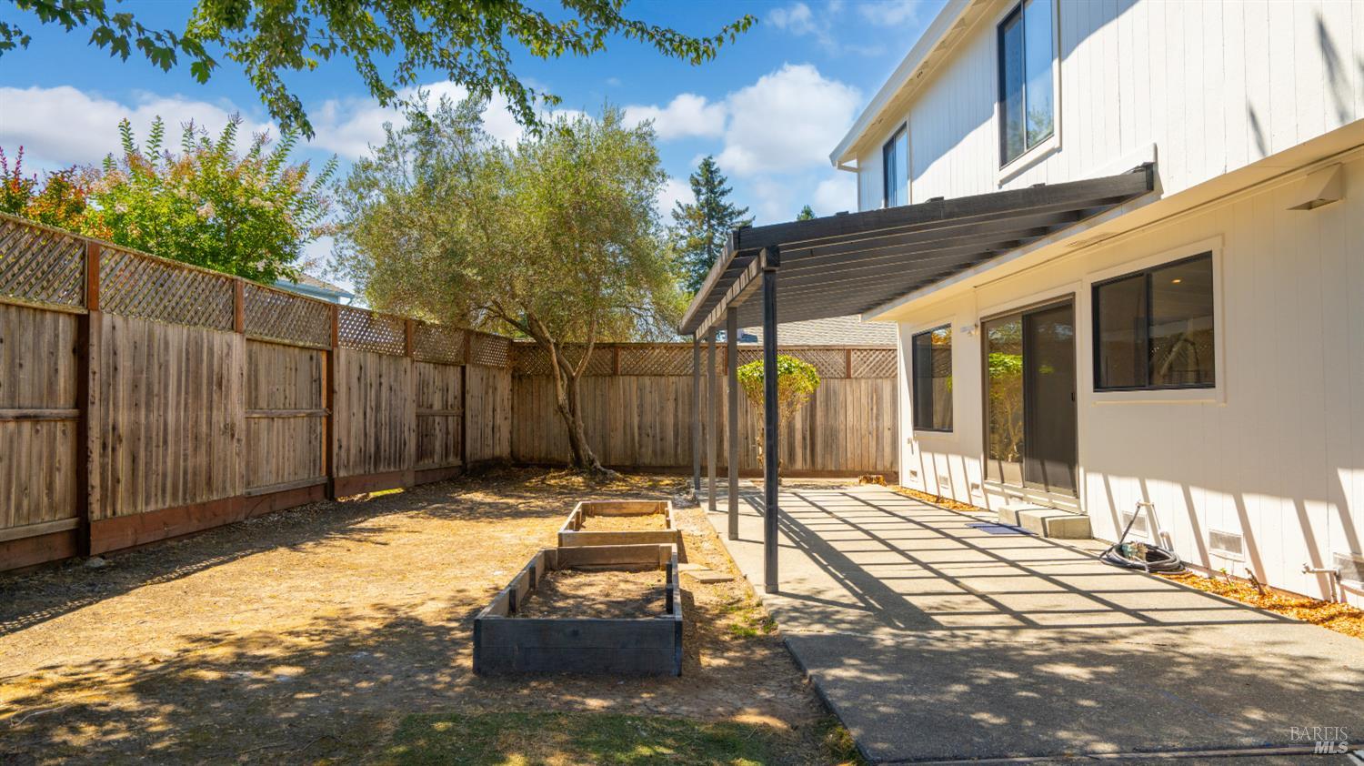 Detail Gallery Image 46 of 49 For 6032 Elsa Ave, Rohnert Park,  CA 94928 - 4 Beds | 3 Baths