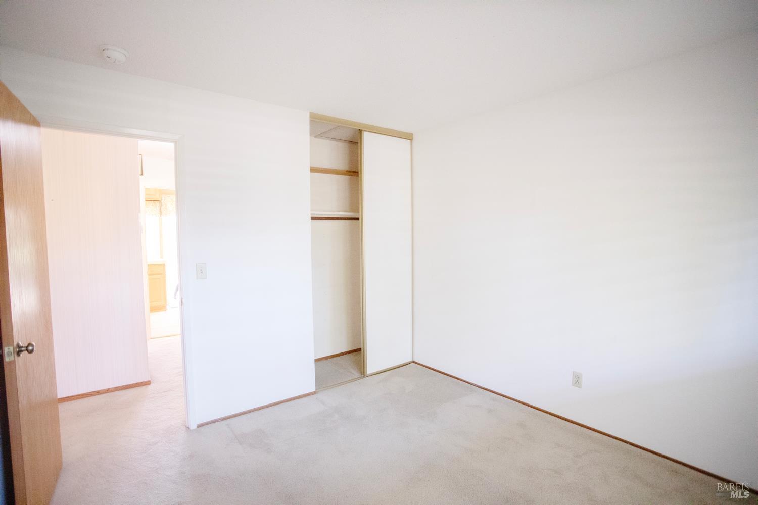 Detail Gallery Image 24 of 39 For 1688 Kearny Ct, Petaluma,  CA 94954 - 5 Beds | 2/1 Baths