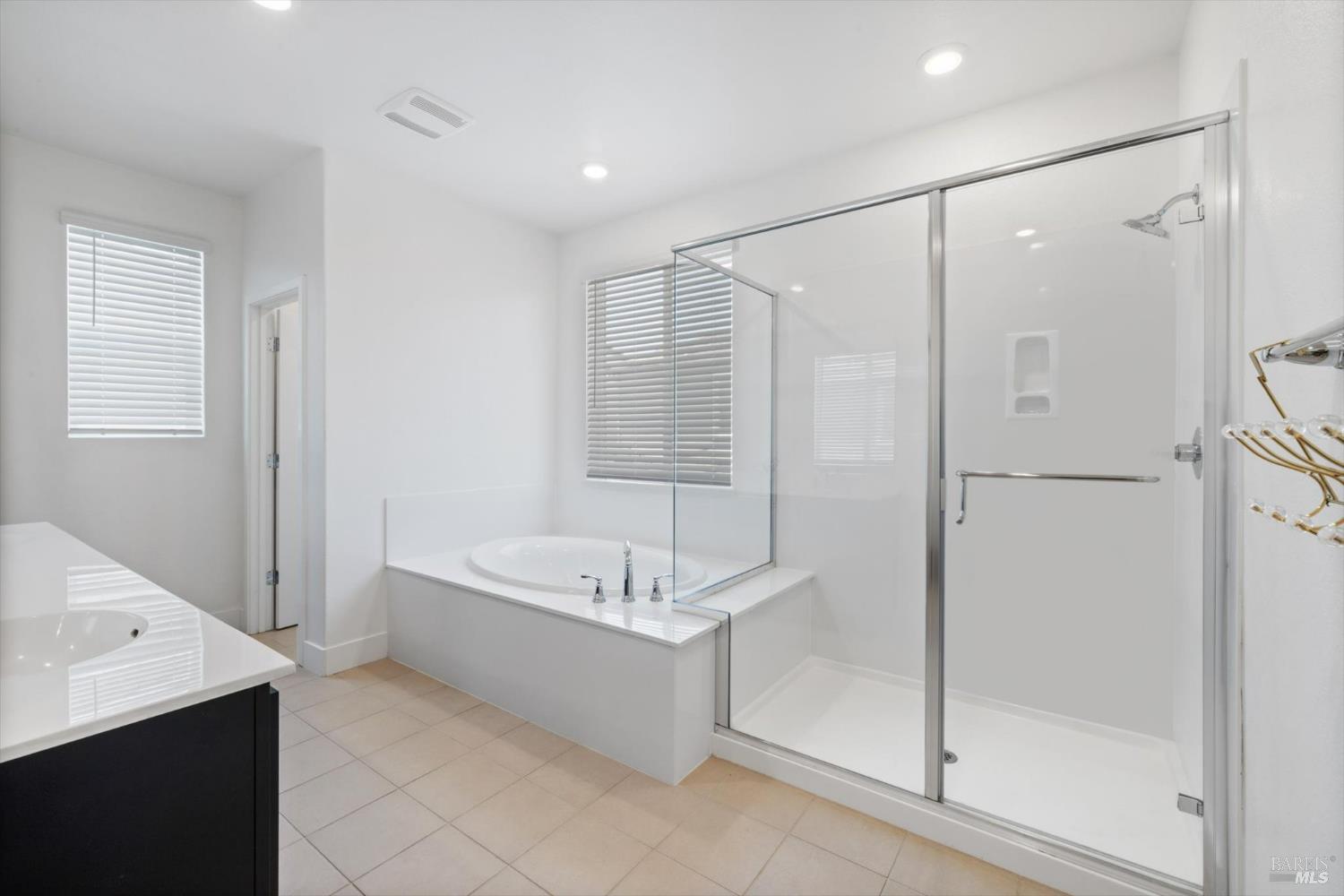 Detail Gallery Image 48 of 71 For 1328 Horizon Cir, Fairfield,  CA 94533 - 4 Beds | 3 Baths