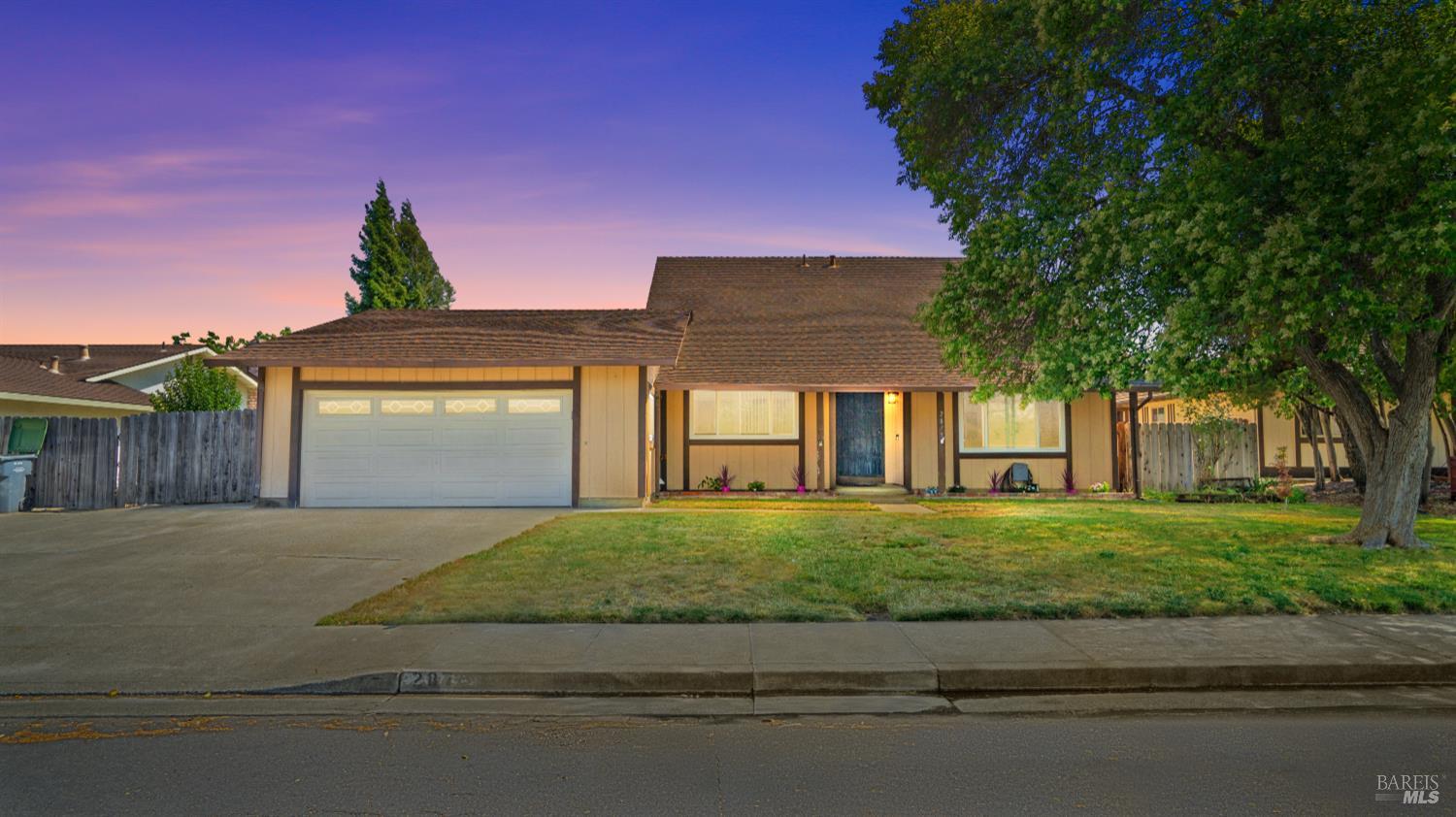 Detail Gallery Image 4 of 44 For 2875 Carmel Way, Fairfield,  CA 94534 - 4 Beds | 3 Baths