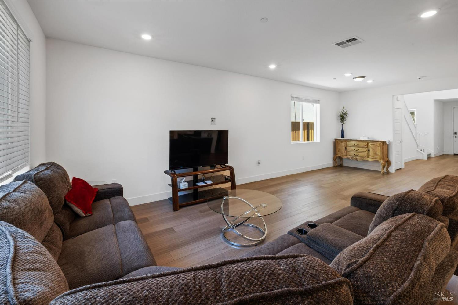 Detail Gallery Image 24 of 71 For 1328 Horizon Cir, Fairfield,  CA 94533 - 4 Beds | 3 Baths