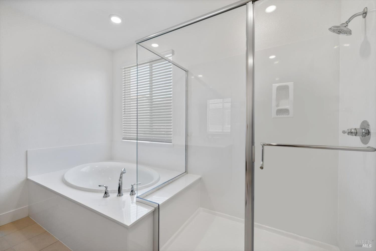 Detail Gallery Image 49 of 71 For 1328 Horizon Cir, Fairfield,  CA 94533 - 4 Beds | 3 Baths