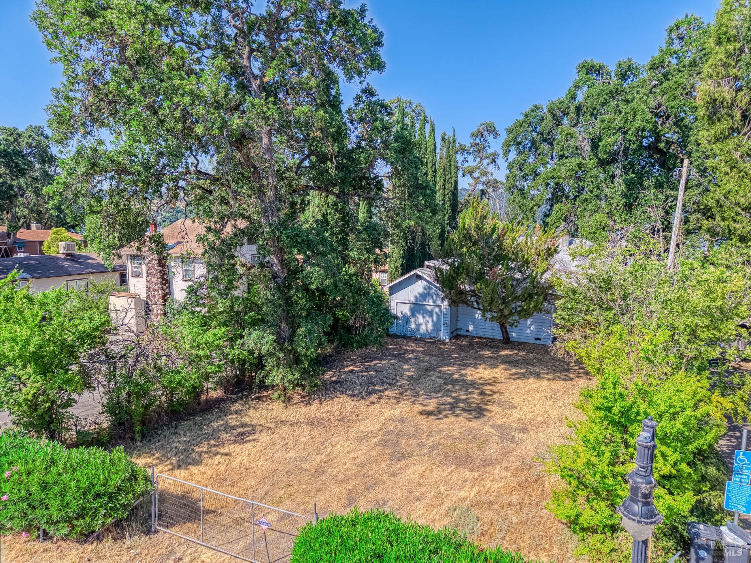 Detail Gallery Image 34 of 36 For 14095 Lakeshore Dr, Clearlake,  CA 95422 - 2 Beds | 1/1 Baths