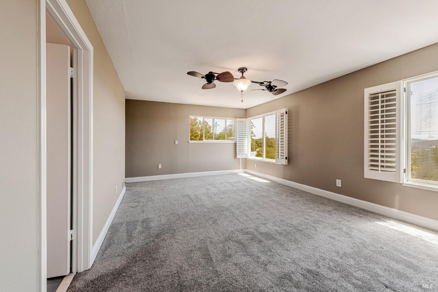 Detail Gallery Image 29 of 44 For 155 Dominican Dr, San Rafael,  CA 94901 - 3 Beds | 2/1 Baths