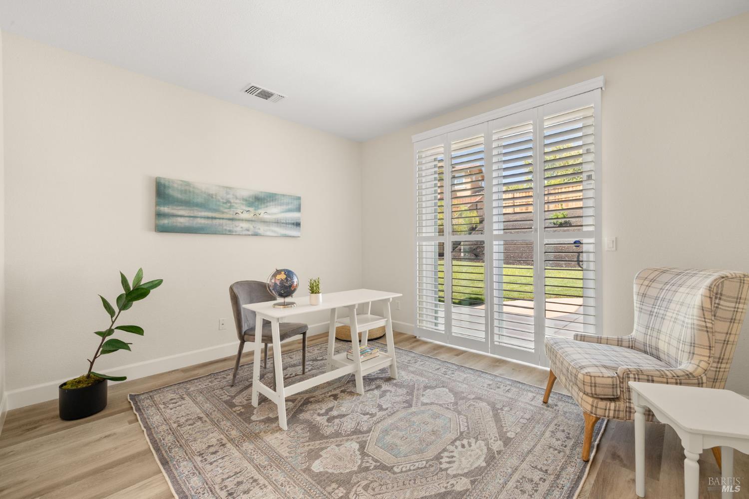 Detail Gallery Image 20 of 88 For 685 Elderberry Loop, Vacaville,  CA 95688 - 5 Beds | 4/1 Baths