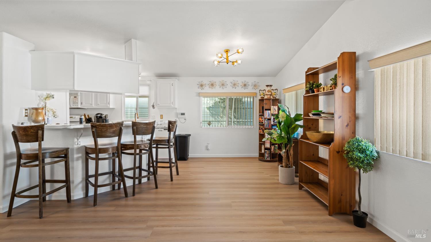 Detail Gallery Image 5 of 20 For 16401 San Pablo Ave 280, San Pablo,  CA 94806 - 2 Beds | 2 Baths