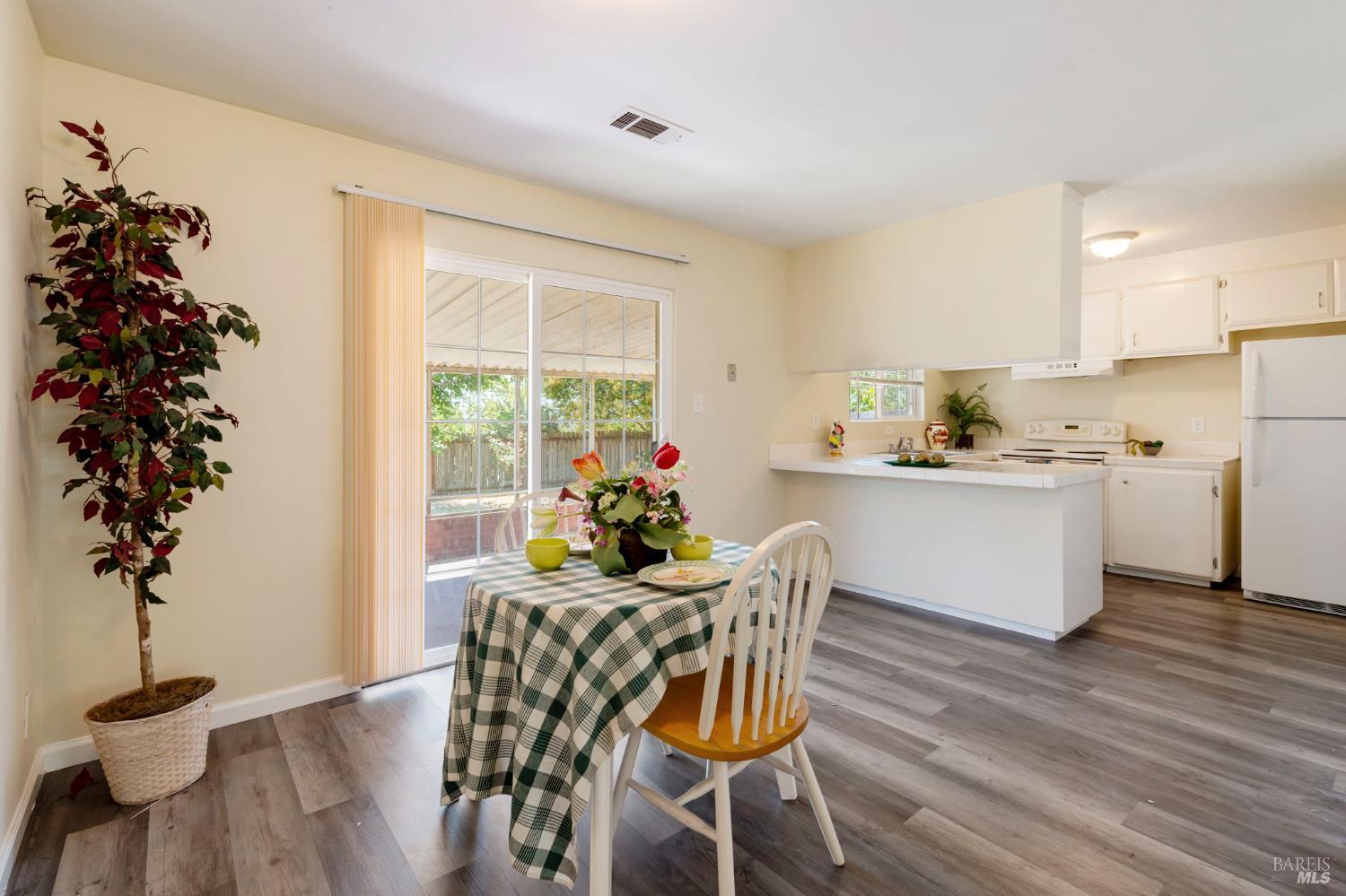 Detail Gallery Image 22 of 30 For 201 Redwing St, Vallejo,  CA 94589 - 3 Beds | 2 Baths
