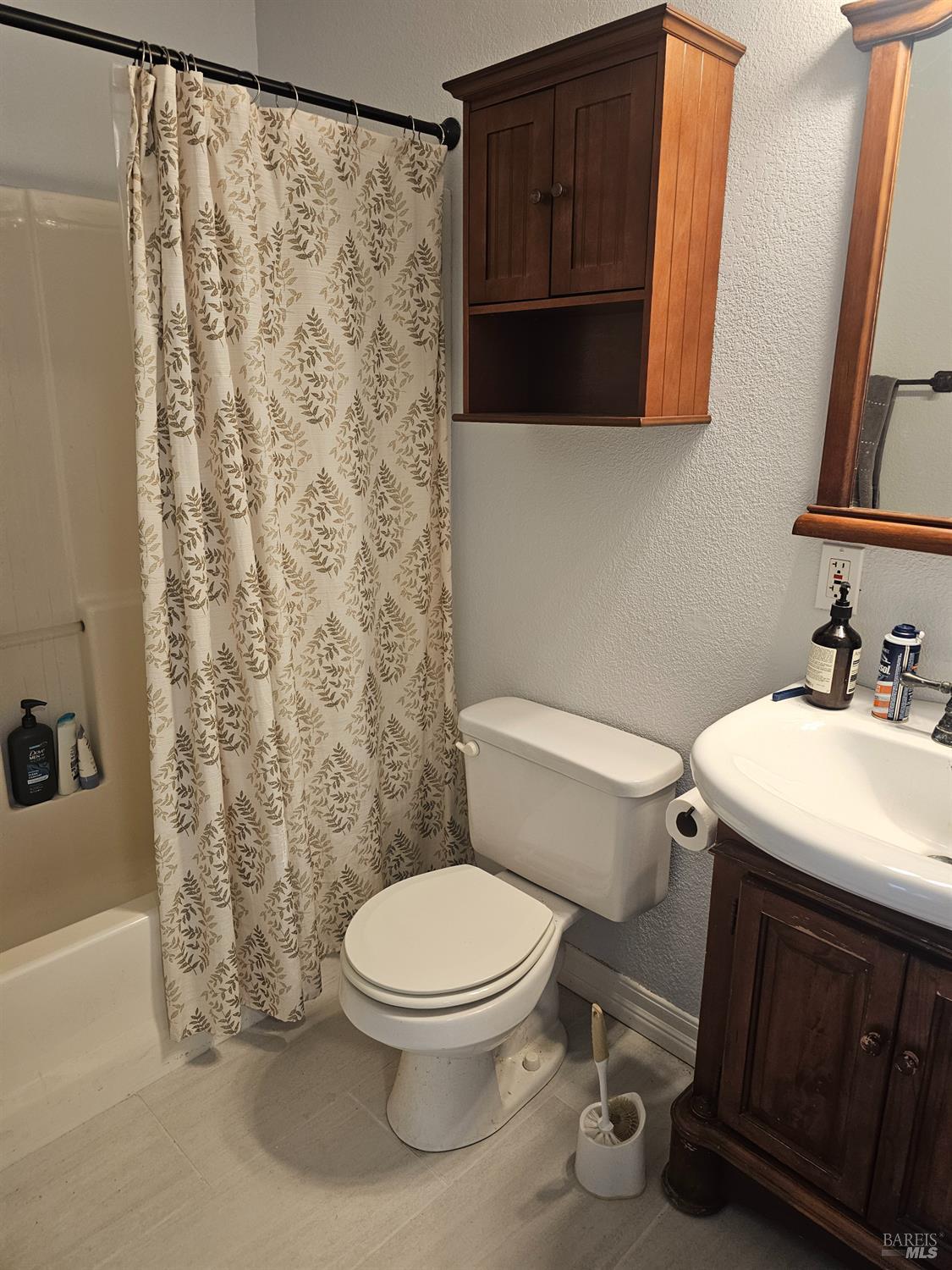 Detail Gallery Image 5 of 7 For 4062 Encina Dr a,  Napa,  CA 94558 - 1 Beds | 2 Baths