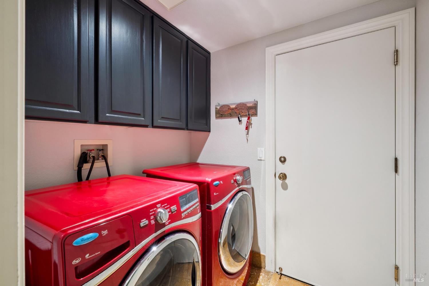 Detail Gallery Image 31 of 43 For 12 Birnam Wood Ct, Petaluma,  CA 94954 - 3 Beds | 2/1 Baths