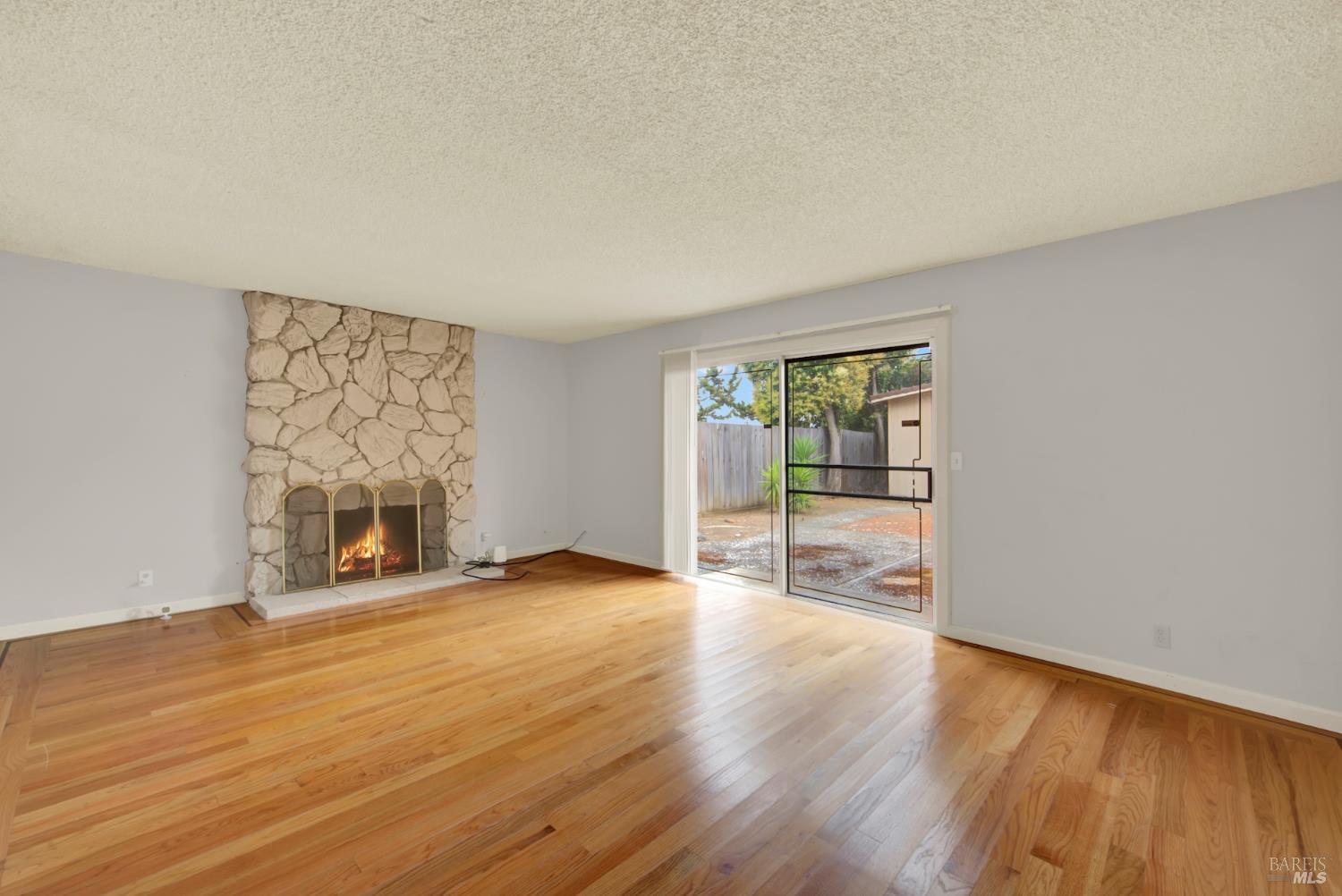Detail Gallery Image 17 of 62 For 112 Picadilly Cir, Vallejo,  CA 94591 - 4 Beds | 3 Baths