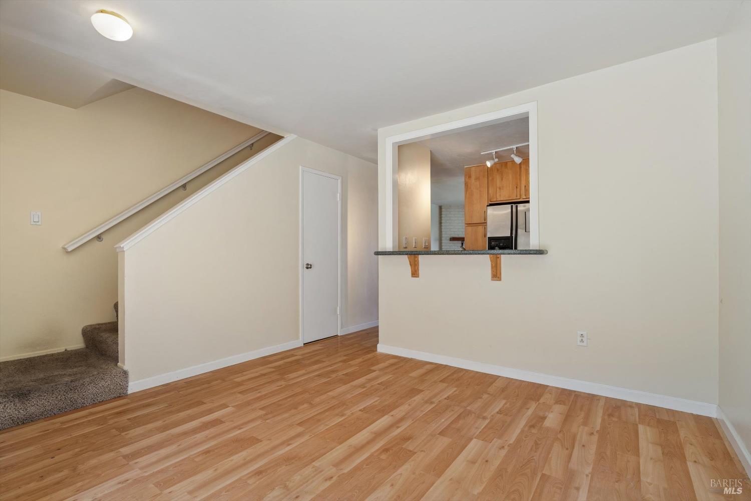 Detail Gallery Image 14 of 23 For 100 Marin Center Dr #70,  San Rafael,  CA 94903 - 2 Beds | 1/1 Baths