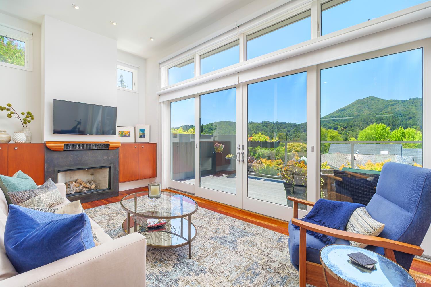 Detail Gallery Image 7 of 27 For 15 Stetson Ave, Kentfield,  CA 94904 - 3 Beds | 2 Baths