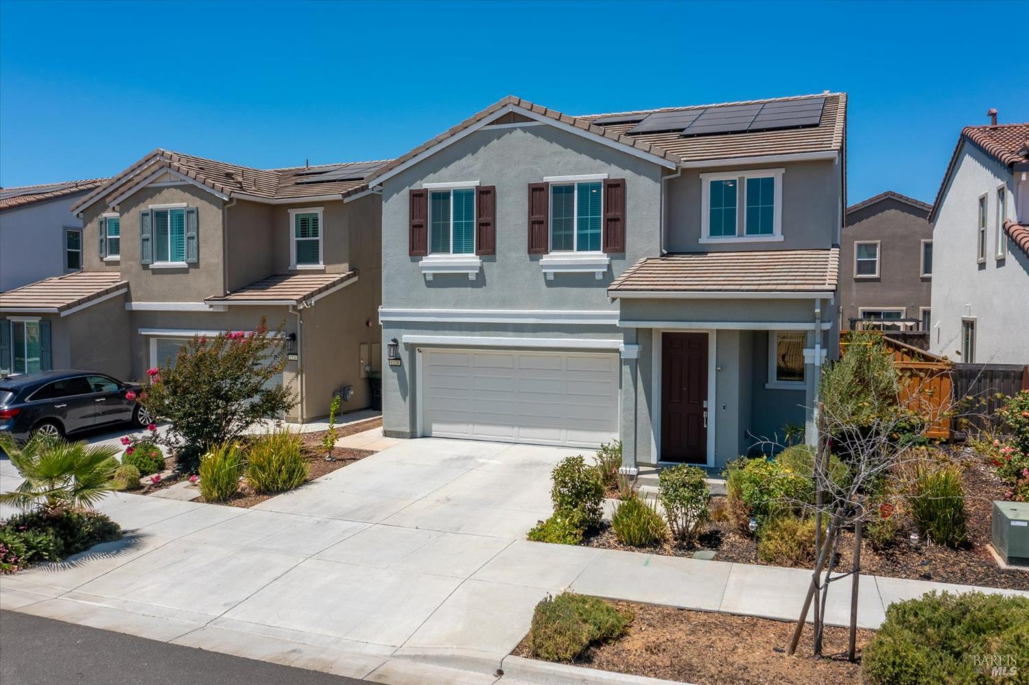 Detail Gallery Image 10 of 71 For 1328 Horizon Cir, Fairfield,  CA 94533 - 4 Beds | 3 Baths