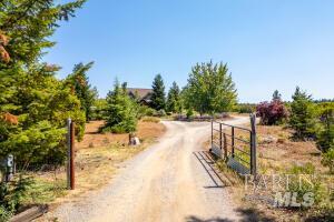 Detail Gallery Image 31 of 34 For 33364 State Highway 44 Unkn, Shingletown,  CA 96088 - 2 Beds | 2/1 Baths
