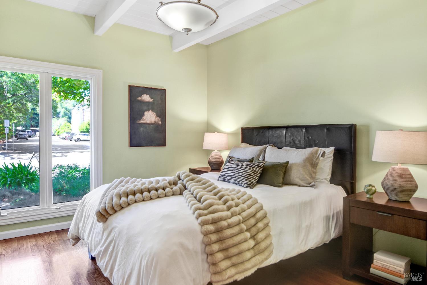 Detail Gallery Image 12 of 25 For 255 E Napa St, Sonoma,  CA 95476 - 2 Beds | 2 Baths