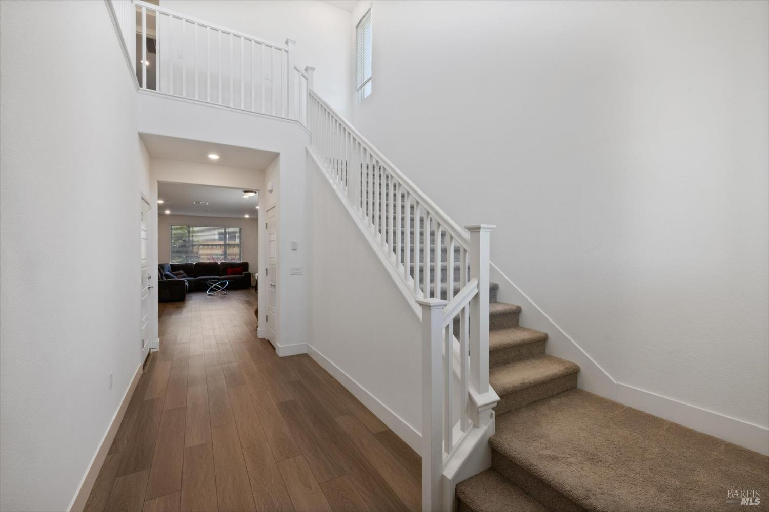 Detail Gallery Image 14 of 71 For 1328 Horizon Cir, Fairfield,  CA 94533 - 4 Beds | 3 Baths