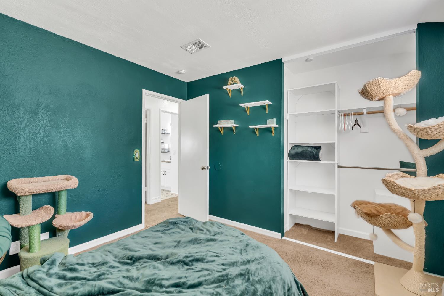 Detail Gallery Image 14 of 20 For 1217 Alderwood Way, Vacaville,  CA 95687 - 3 Beds | 1 Baths