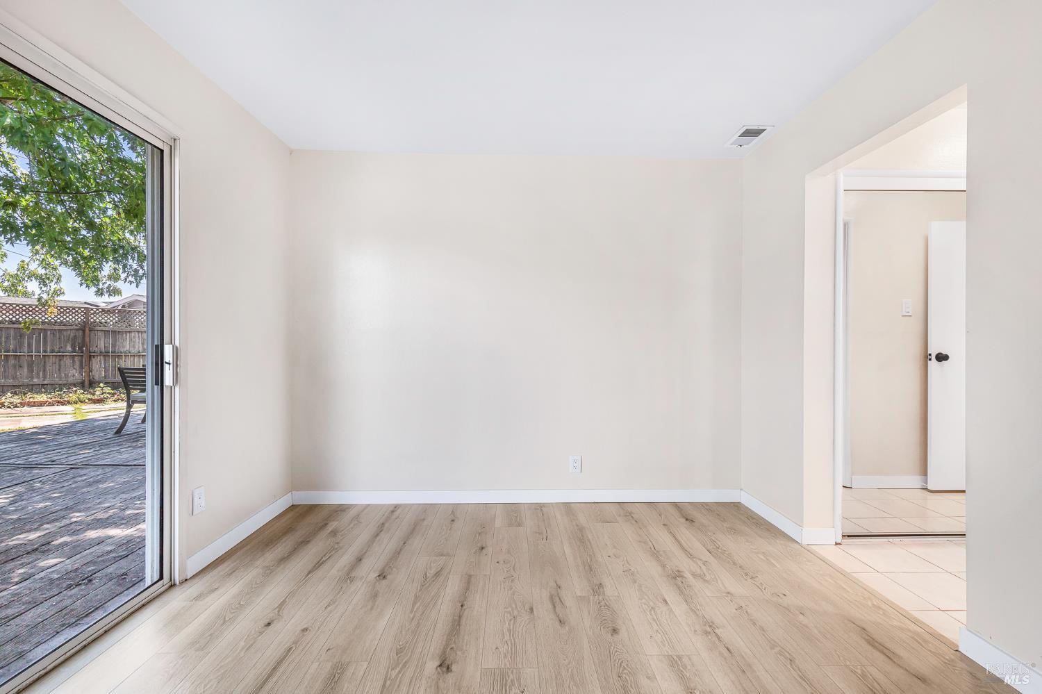 Detail Gallery Image 37 of 58 For 401 Arlen Dr, Rohnert Park,  CA 94928 - 3 Beds | 2 Baths
