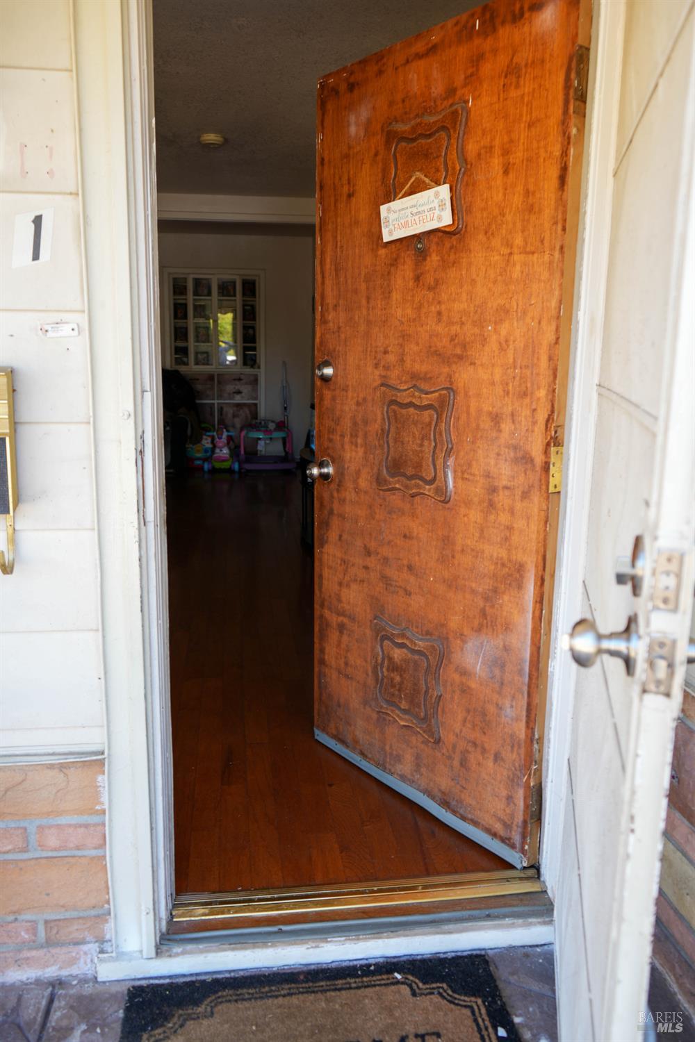 Detail Gallery Image 3 of 43 For 721 5th St, Vallejo,  CA 94590 - 4 Beds | 1 Baths