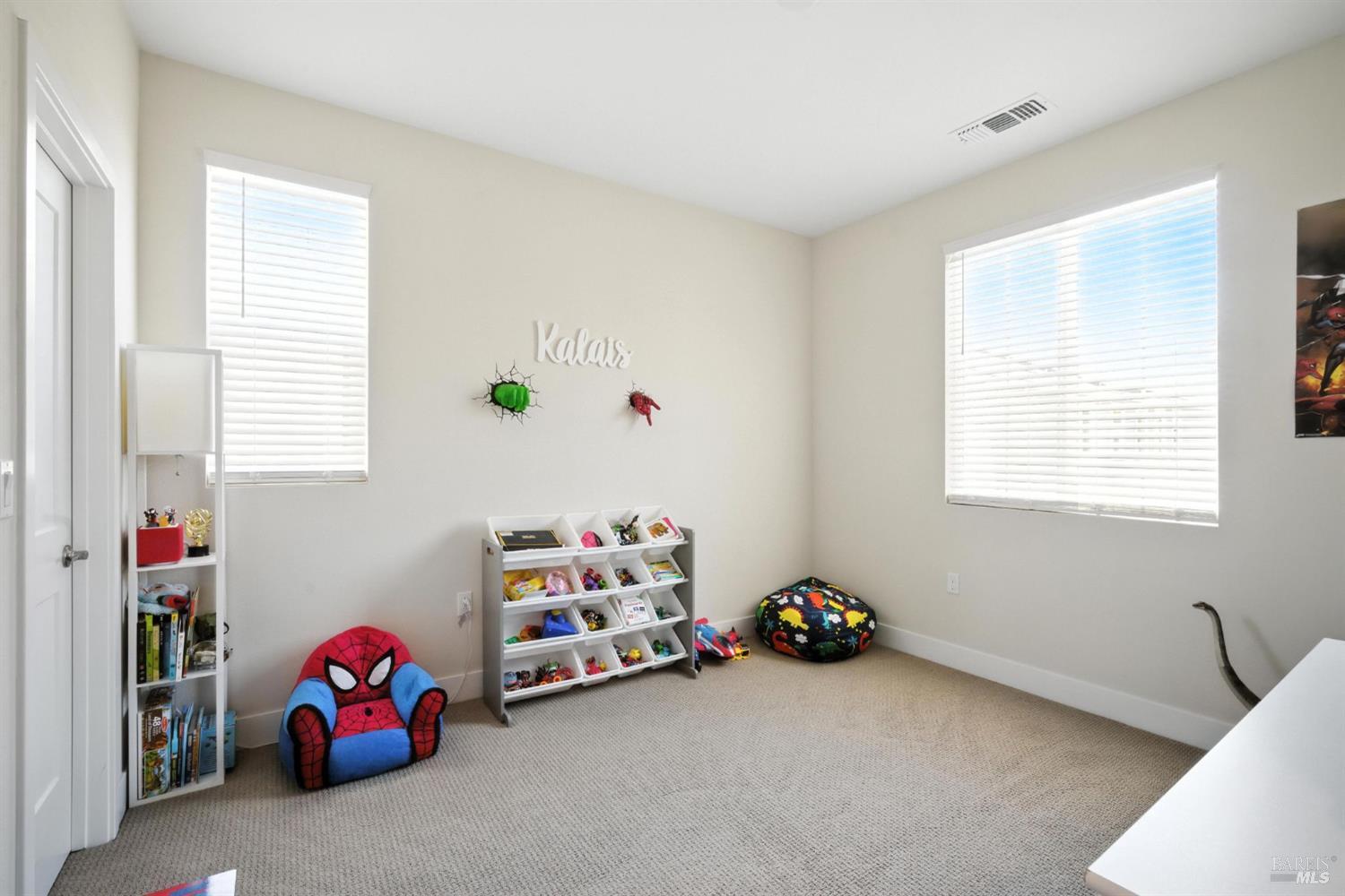Detail Gallery Image 16 of 35 For 2931 Liscum St, Santa Rosa,  CA 95407 - 3 Beds | 2/1 Baths