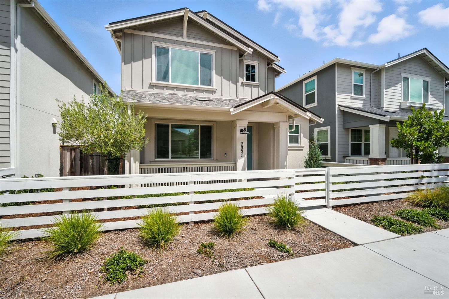 Detail Gallery Image 2 of 35 For 2931 Liscum St, Santa Rosa,  CA 95407 - 3 Beds | 2/1 Baths