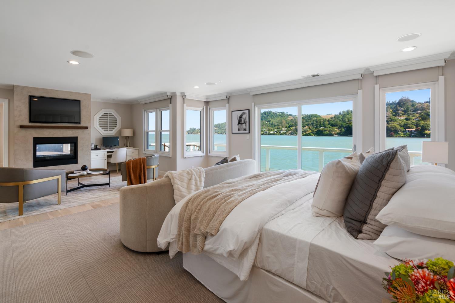Detail Gallery Image 17 of 40 For 79 Trinidad Dr, Tiburon,  CA 94920 - 5 Beds | 4/1 Baths