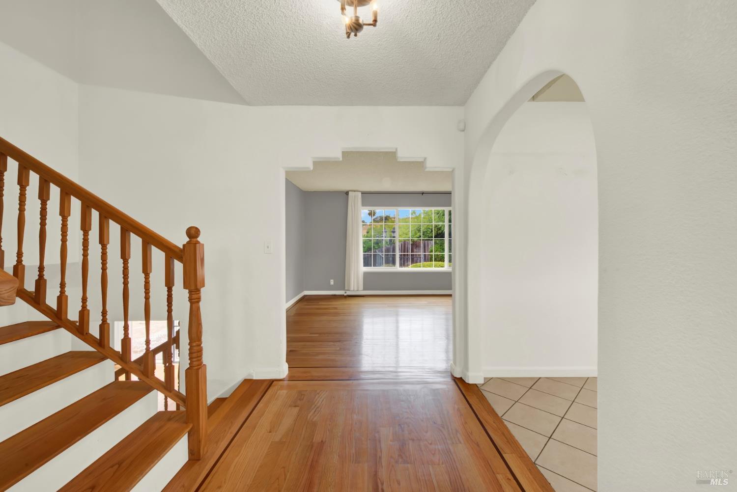 Detail Gallery Image 5 of 62 For 112 Picadilly Cir, Vallejo,  CA 94591 - 4 Beds | 3 Baths