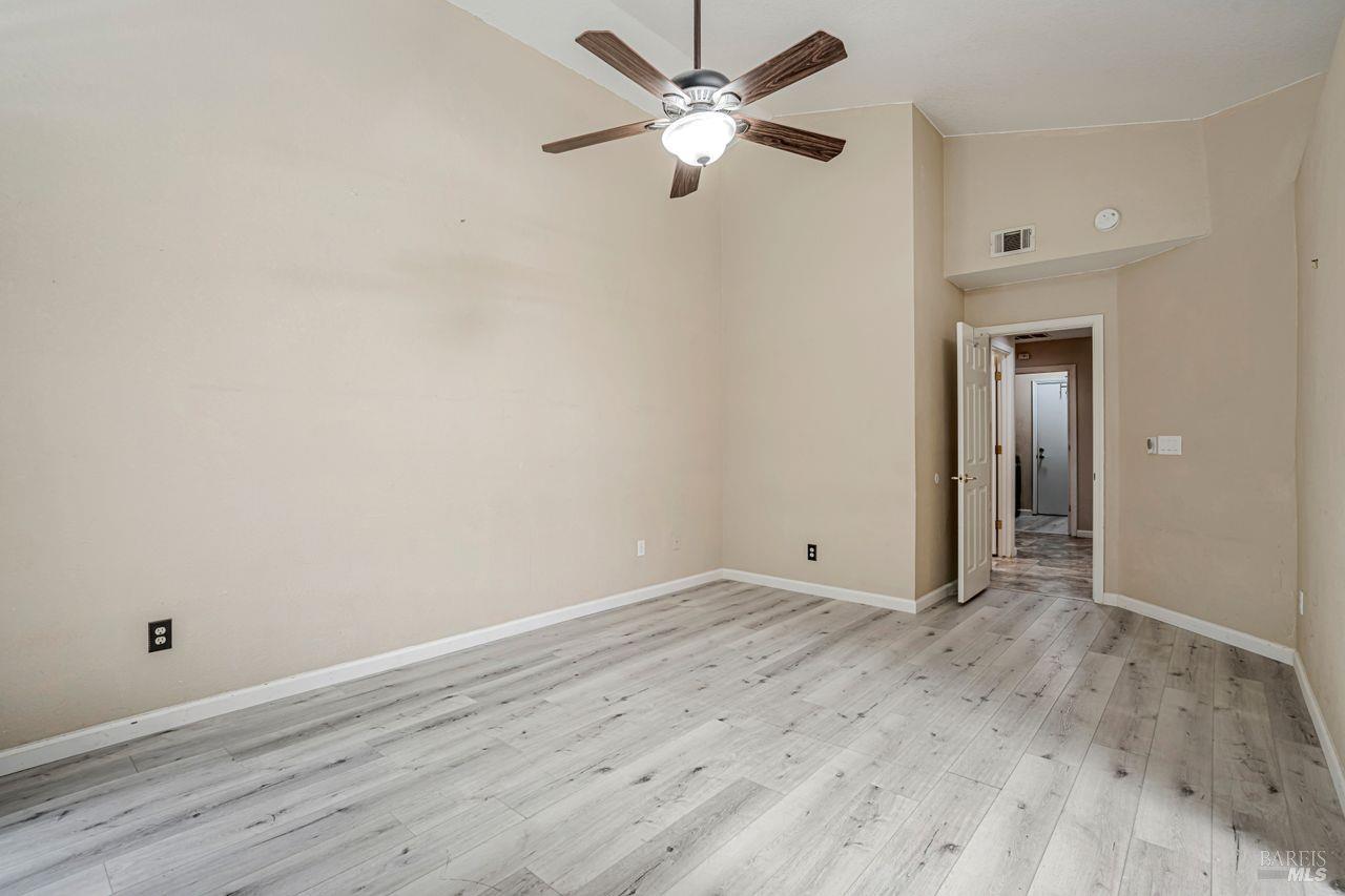 Detail Gallery Image 20 of 36 For 812 Sonnet Dr, Vacaville,  CA 95687 - 3 Beds | 2 Baths
