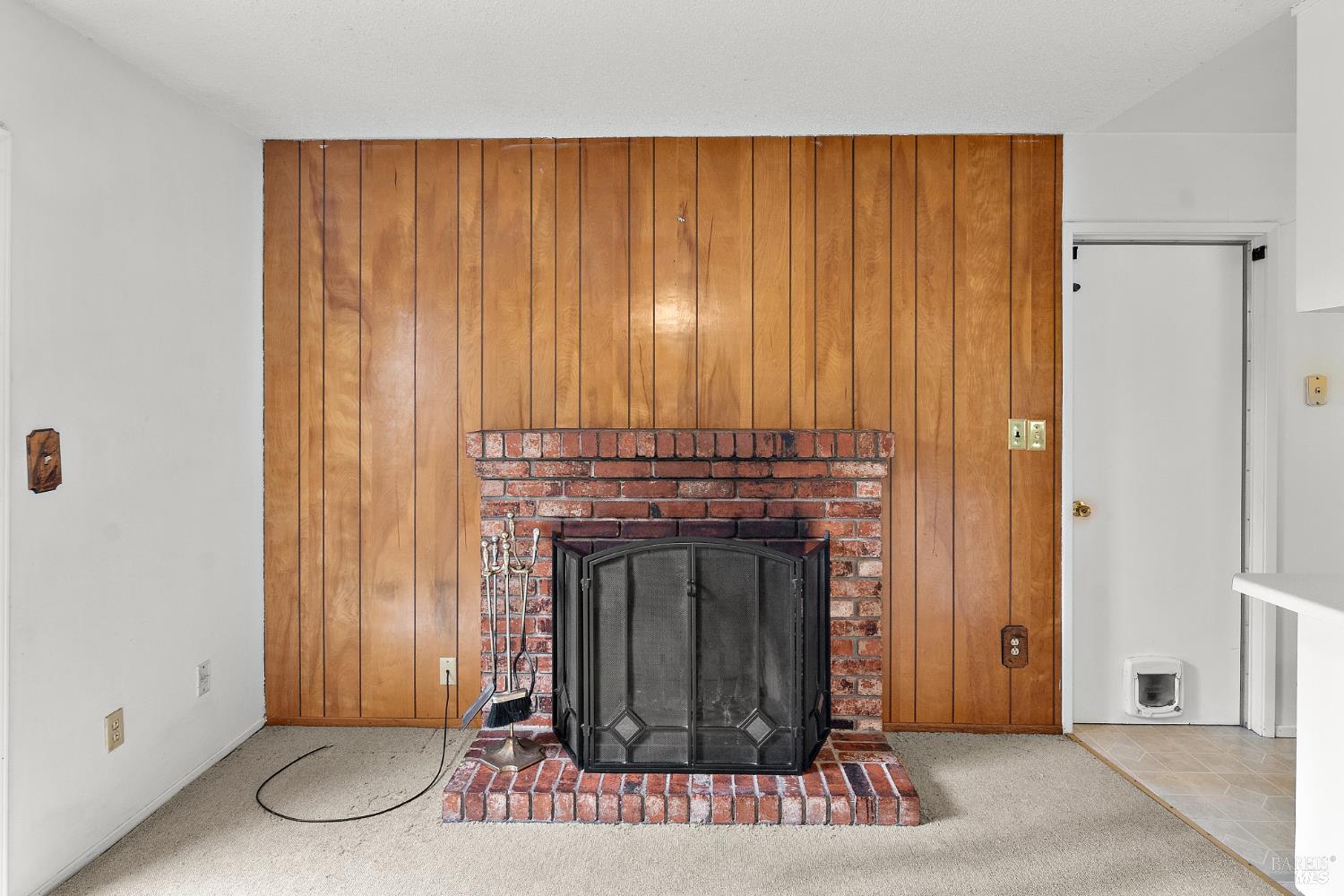 Detail Gallery Image 8 of 35 For 717 Willrush St, Santa Rosa,  CA 95401 - 3 Beds | 2 Baths