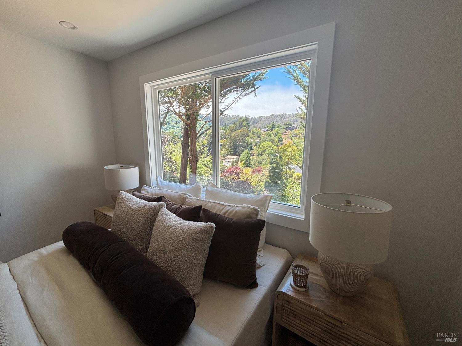 Detail Gallery Image 45 of 74 For 532 Pine Crest Rd, Mill Valley,  CA 94941 - 4 Beds | 3 Baths