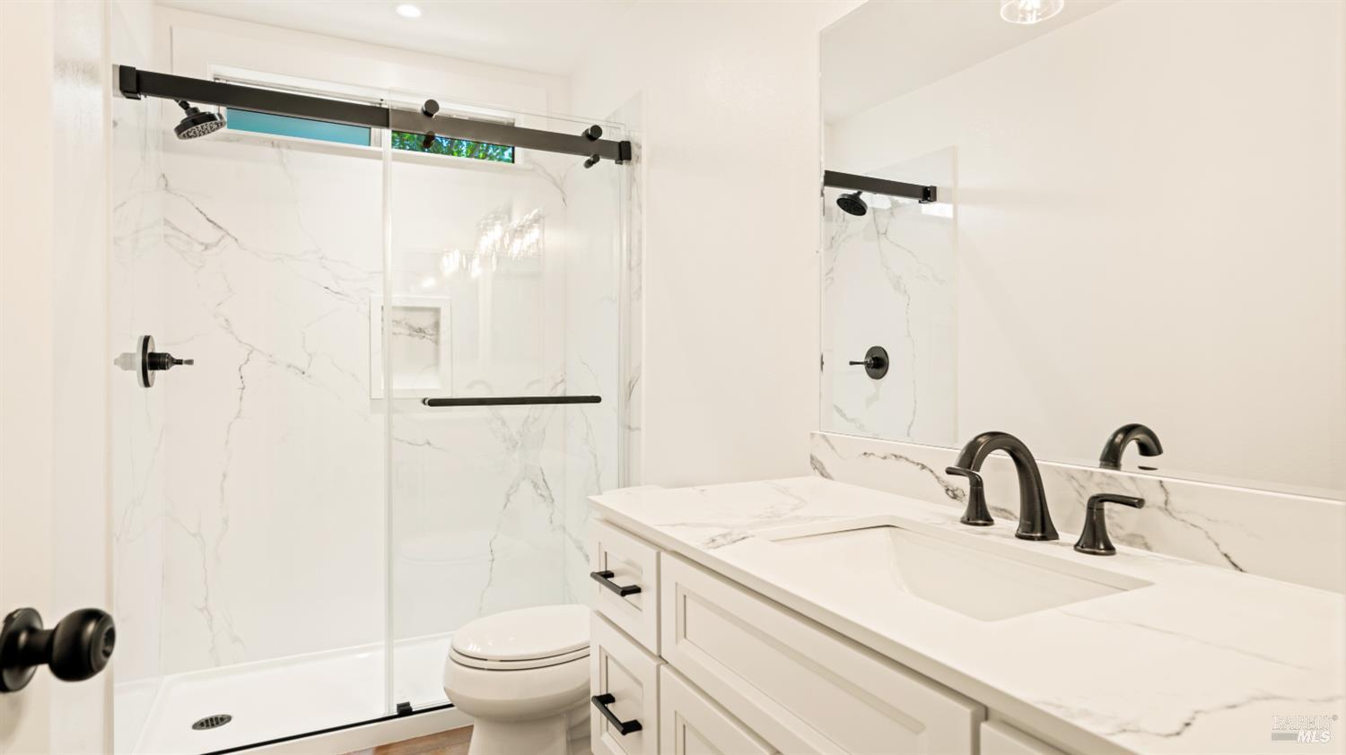 Detail Gallery Image 26 of 49 For 6032 Elsa Ave, Rohnert Park,  CA 94928 - 4 Beds | 3 Baths
