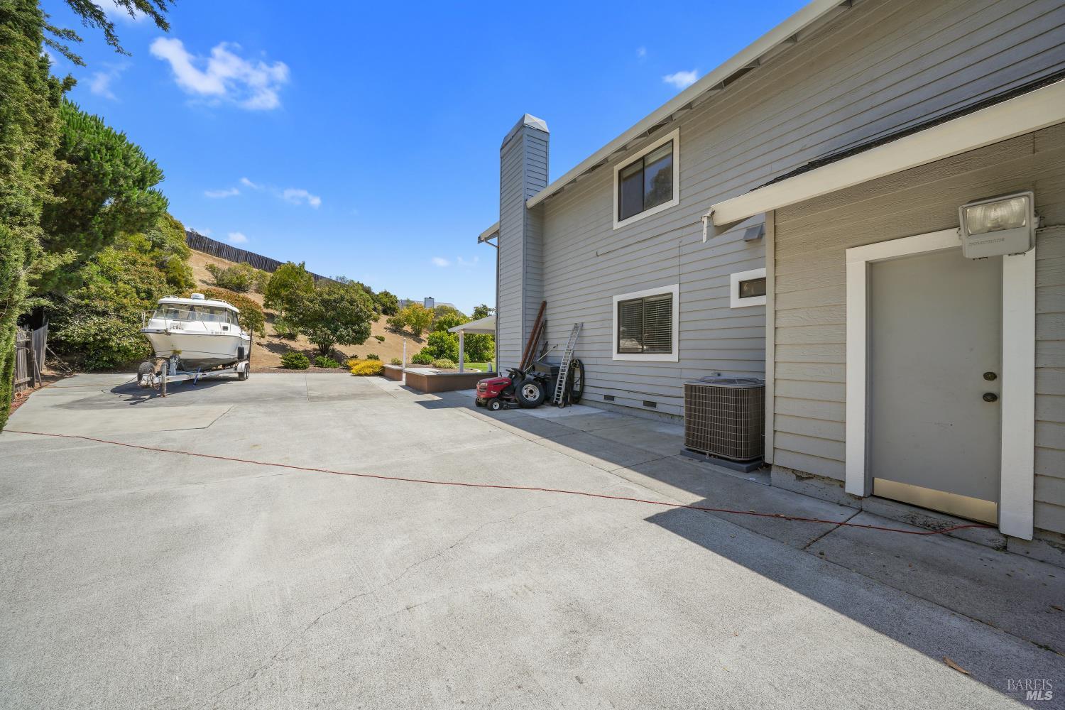 Detail Gallery Image 16 of 93 For 891 Wellfleet Dr, Vallejo,  CA 94591 - 4 Beds | 3 Baths