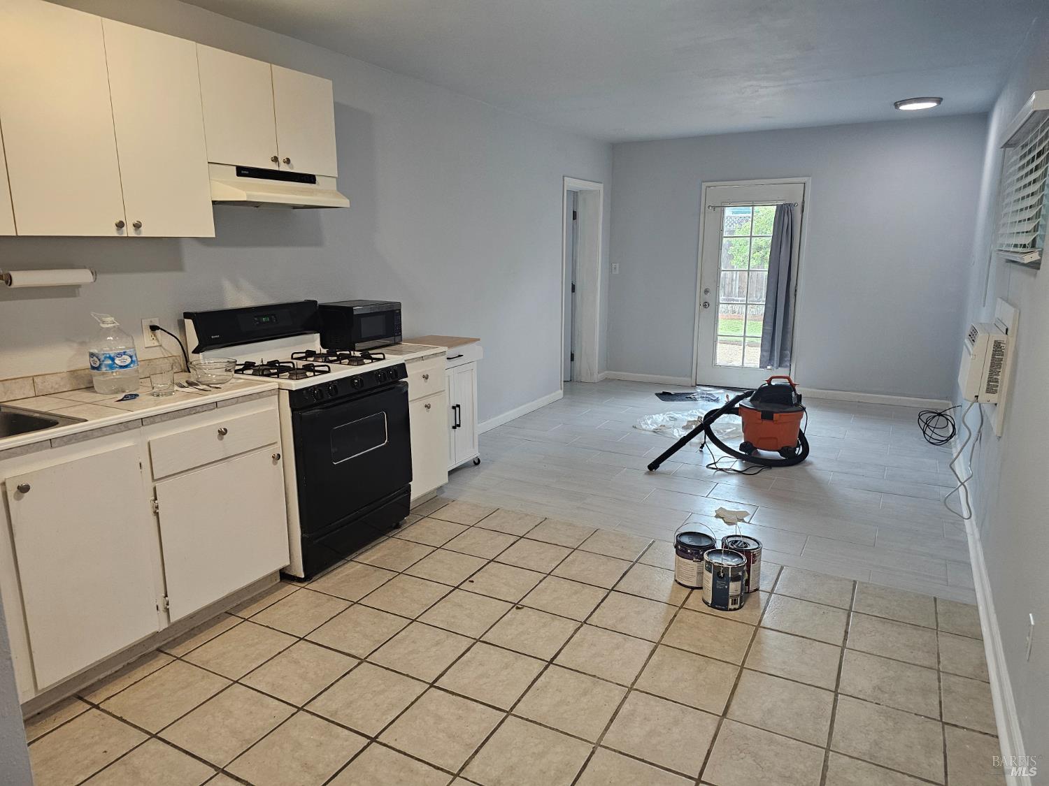 Detail Gallery Image 2 of 7 For 4062 Encina Dr a,  Napa,  CA 94558 - 1 Beds | 2 Baths