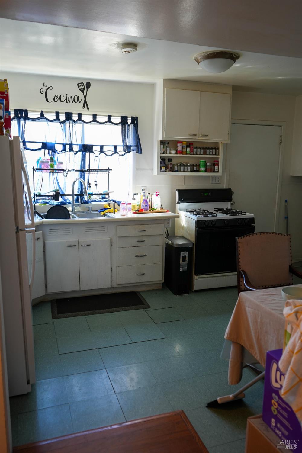 Detail Gallery Image 40 of 43 For 721 5th St, Vallejo,  CA 94590 - 4 Beds | 1 Baths