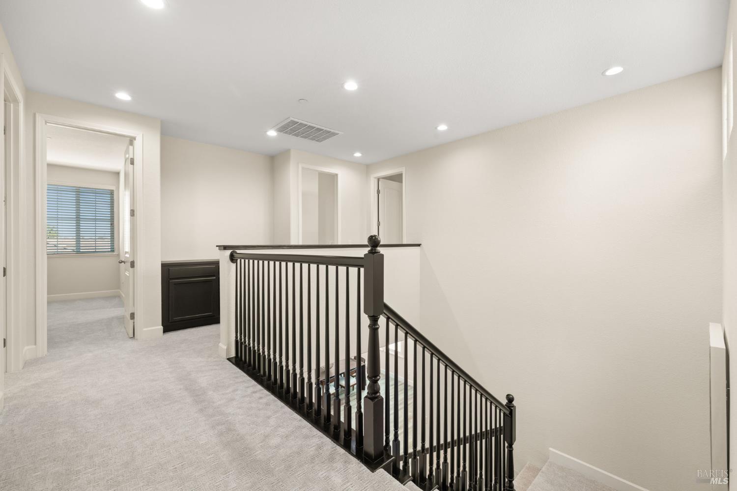 Detail Gallery Image 39 of 88 For 685 Elderberry Loop, Vacaville,  CA 95688 - 5 Beds | 4/1 Baths