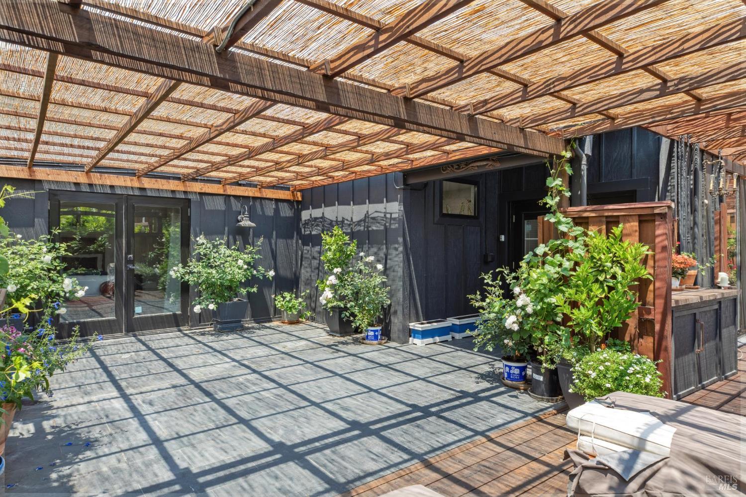 Detail Gallery Image 41 of 43 For 307 Bodega Ave, Petaluma,  CA 94952 - 2 Beds | 2 Baths