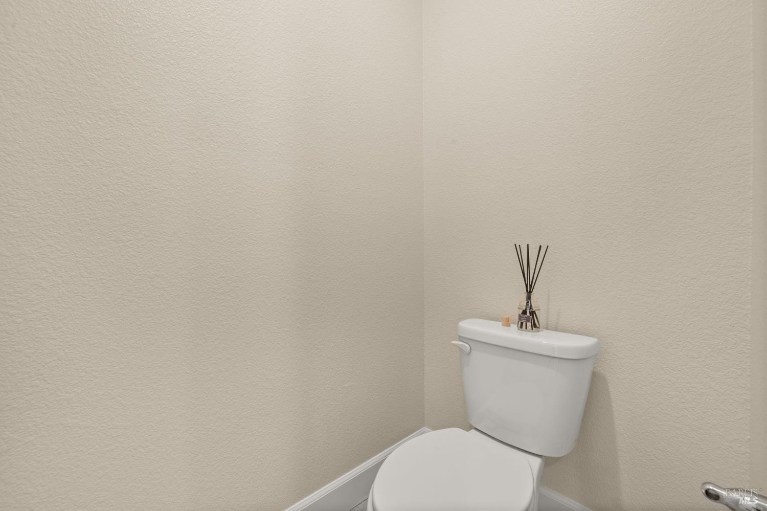 Detail Gallery Image 60 of 88 For 685 Elderberry Loop, Vacaville,  CA 95688 - 5 Beds | 4/1 Baths