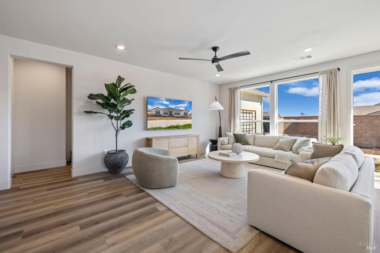 Detail Gallery Image 23 of 55 For 969 Carroll Way, Vacaville,  CA 95687 - 4 Beds | 2 Baths