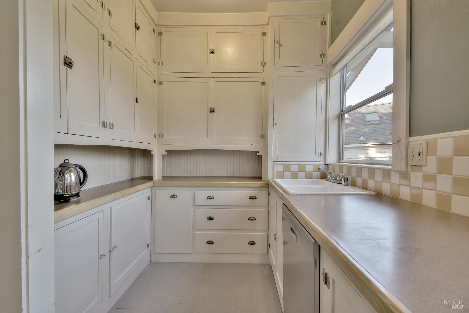 Detail Gallery Image 15 of 65 For 306 Howard St, Petaluma,  CA 94952 - 2 Beds | 1/1 Baths