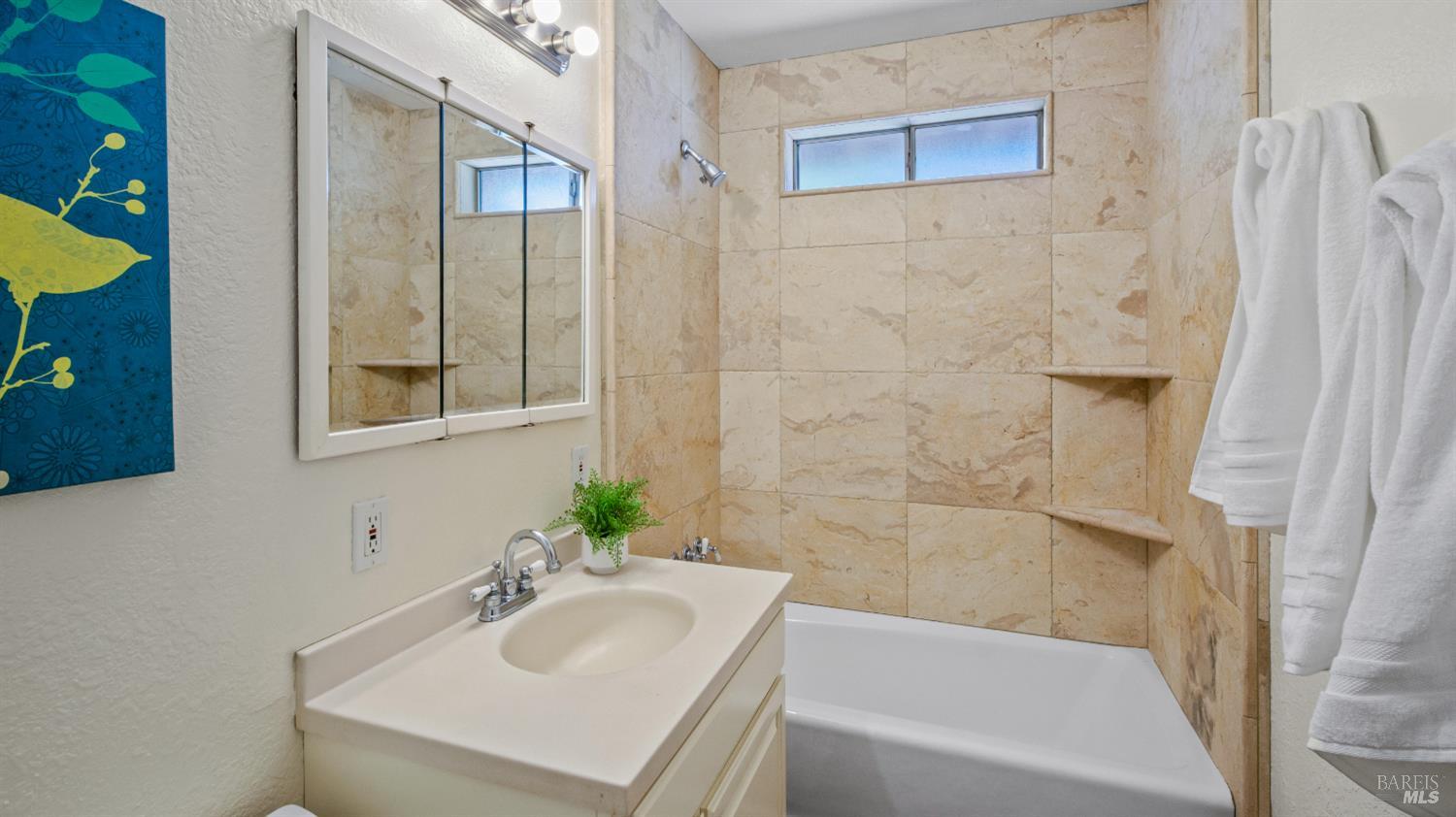 Detail Gallery Image 19 of 64 For 647 Nevada St, Fairfield,  CA 94533 - 5 Beds | 3 Baths
