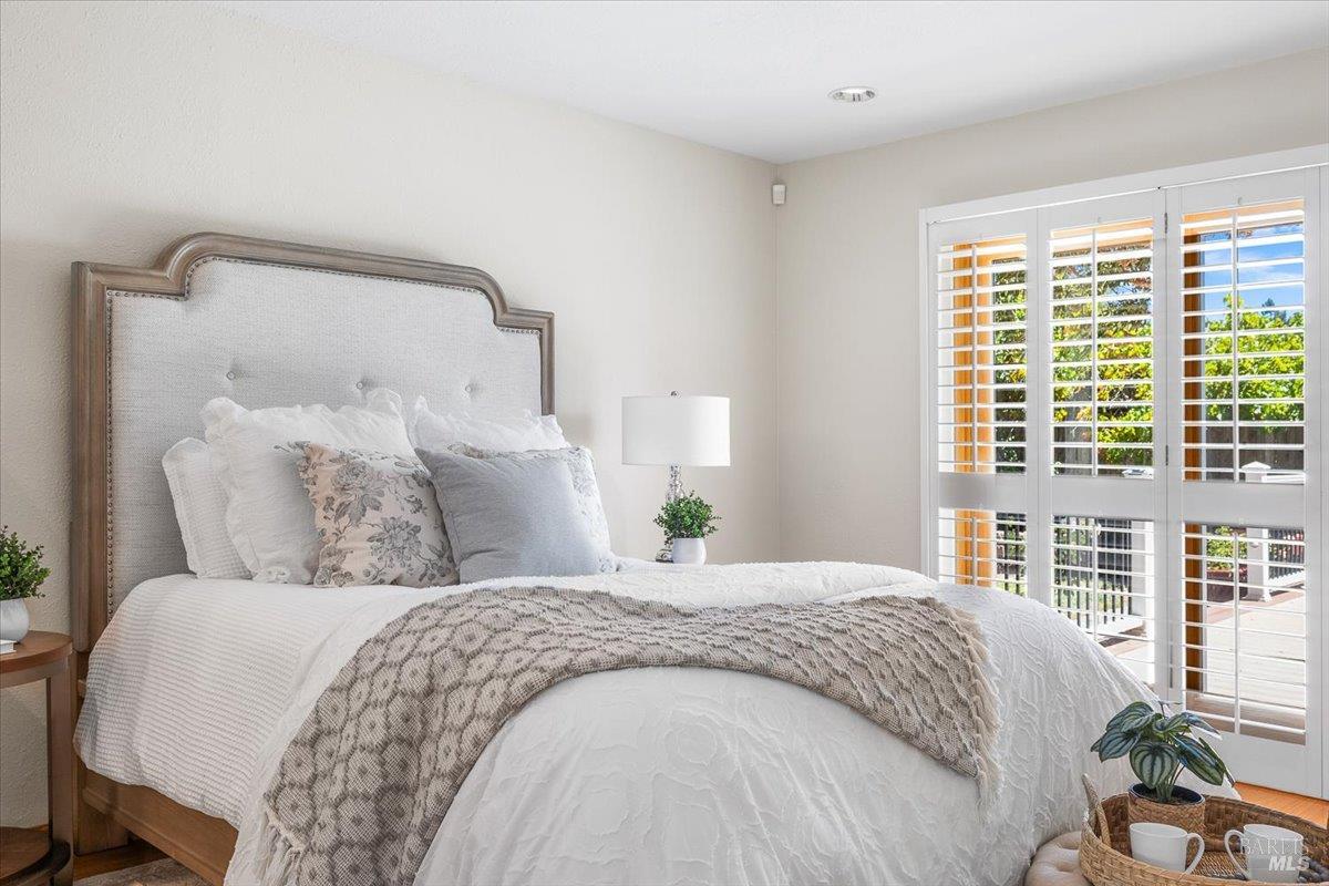Detail Gallery Image 26 of 44 For 4305 Leafwood Cir, Santa Rosa,  CA 95405 - 3 Beds | 2 Baths