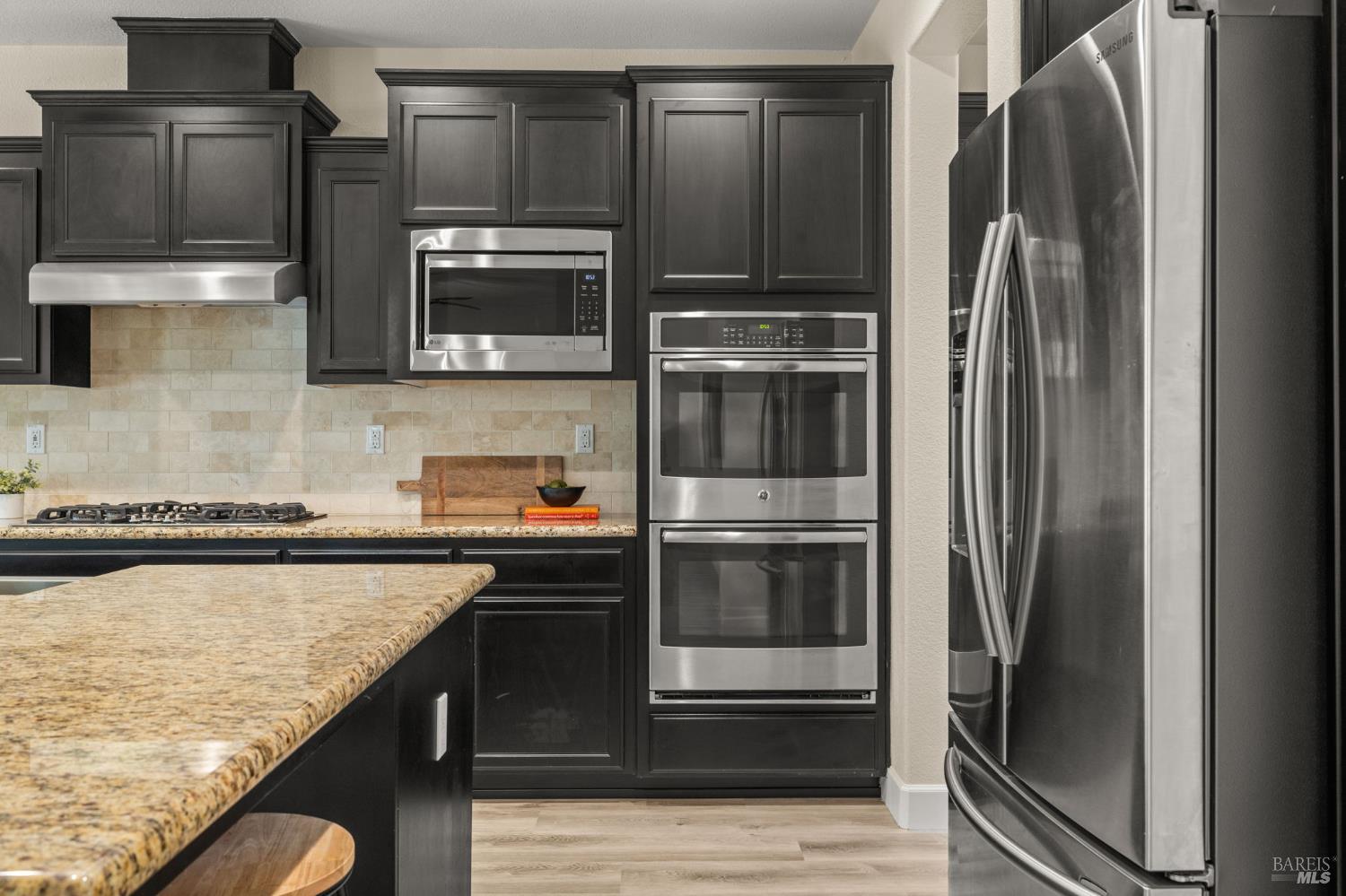 Detail Gallery Image 35 of 88 For 685 Elderberry Loop, Vacaville,  CA 95688 - 5 Beds | 4/1 Baths