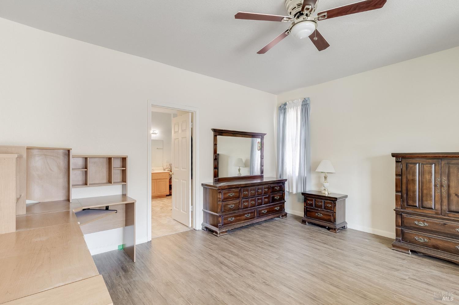Detail Gallery Image 10 of 19 For 400 Wick Ct, Vacaville,  CA 95687 - 3 Beds | 2 Baths