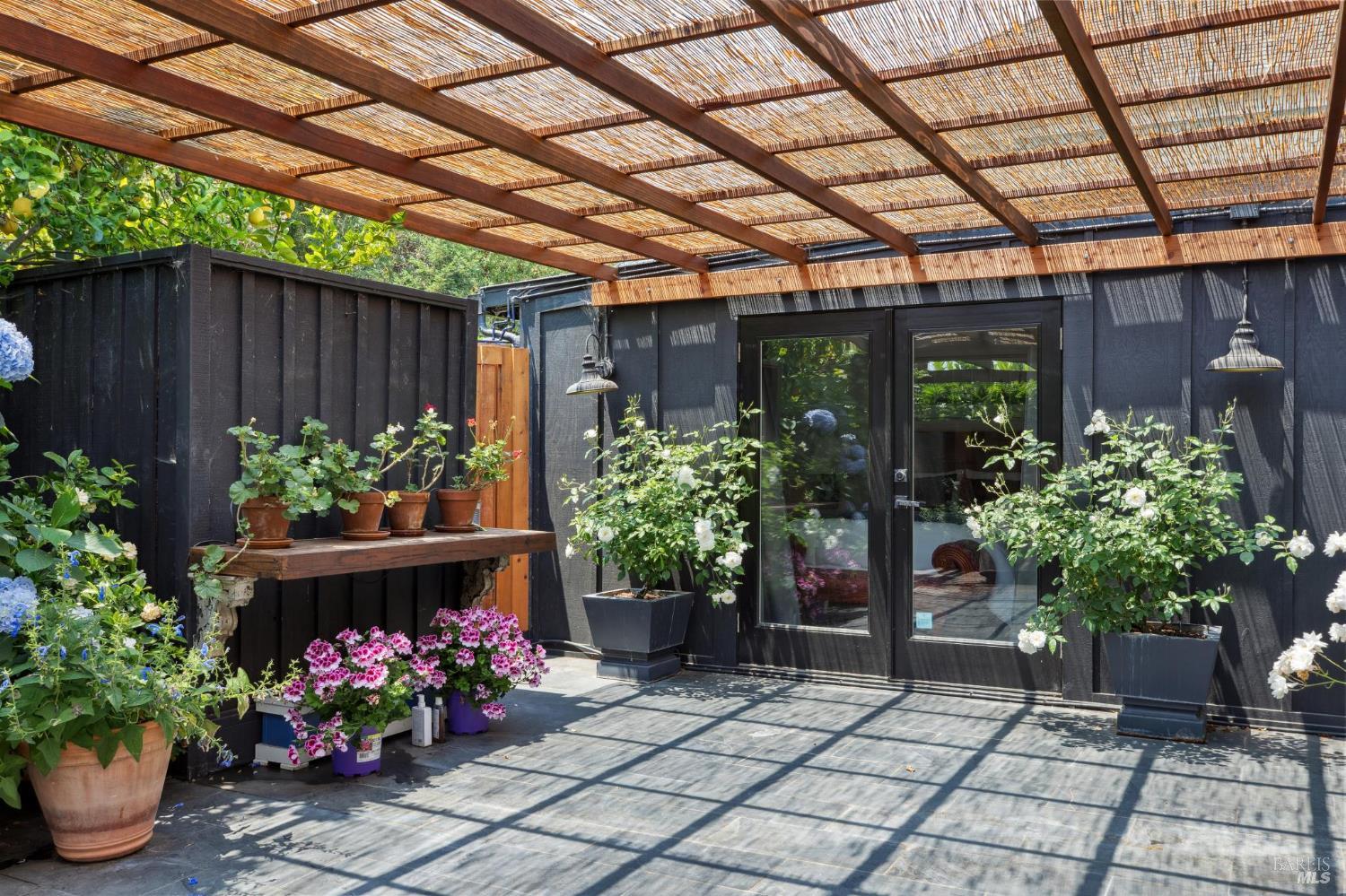 Detail Gallery Image 42 of 43 For 307 Bodega Ave, Petaluma,  CA 94952 - 2 Beds | 2 Baths