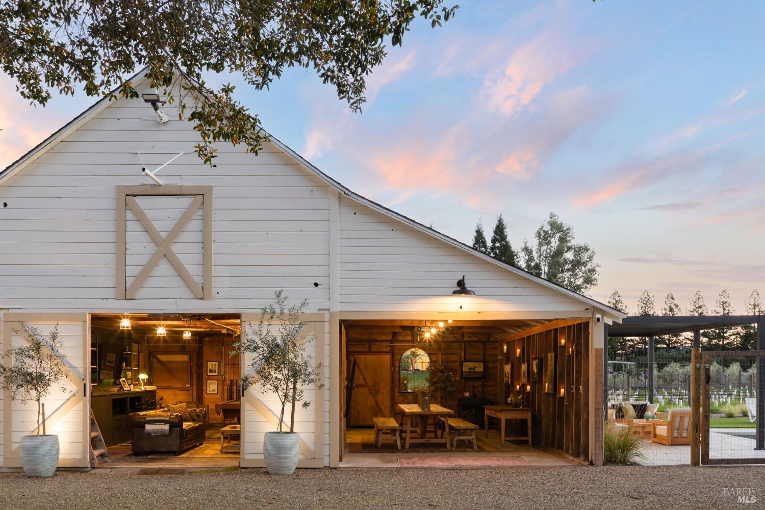 Detail Gallery Image 6 of 29 For 19440 Cypress Rd, Sonoma,  CA 95476 - 3 Beds | 2/1 Baths