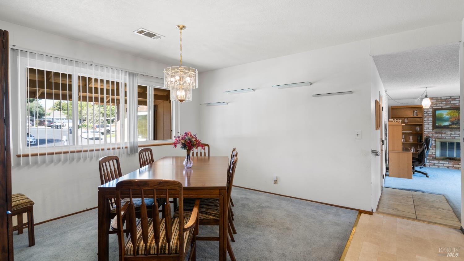 Detail Gallery Image 10 of 44 For 2875 Carmel Way, Fairfield,  CA 94534 - 4 Beds | 3 Baths