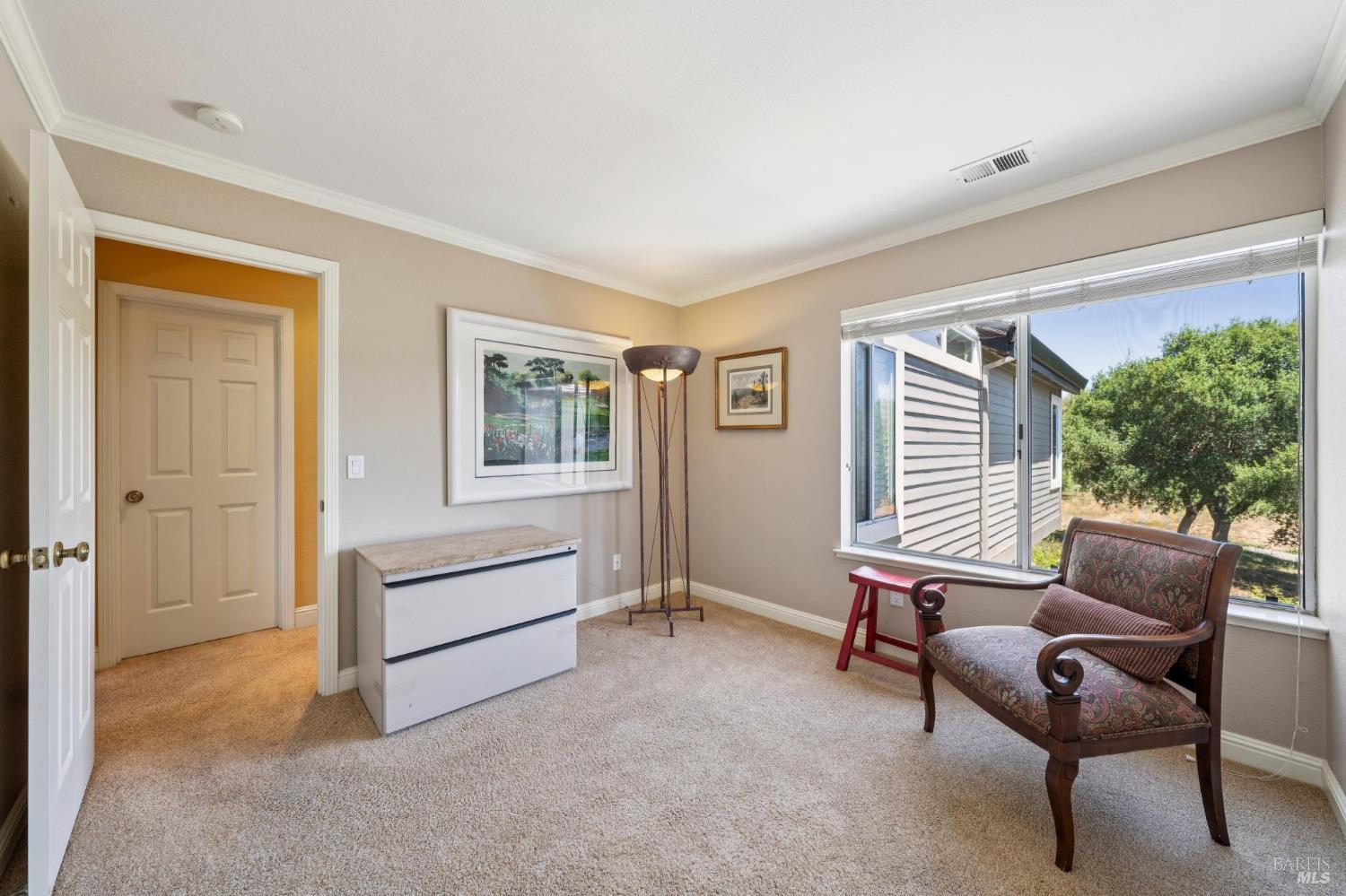 Detail Gallery Image 39 of 43 For 12 Birnam Wood Ct, Petaluma,  CA 94954 - 3 Beds | 2/1 Baths