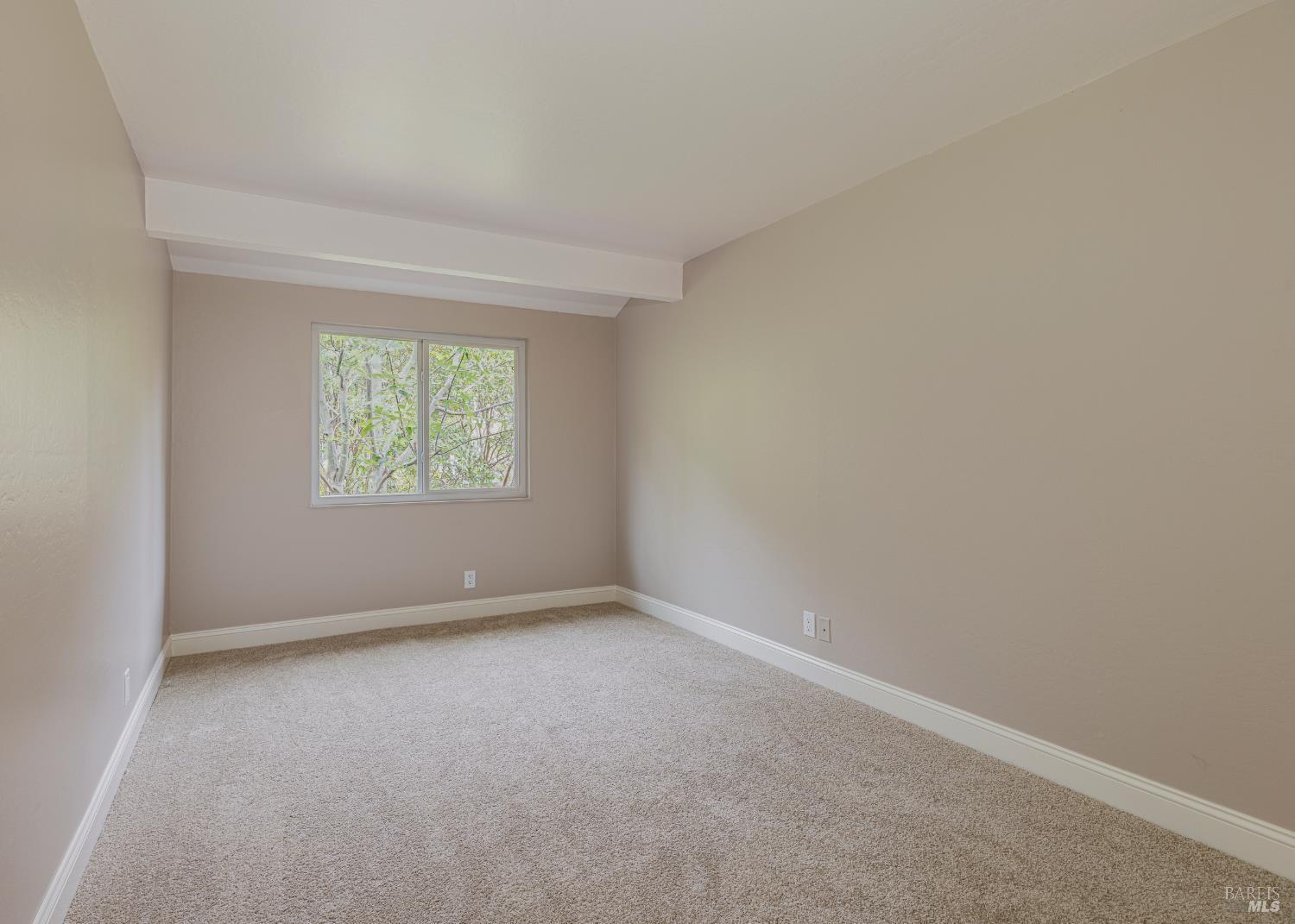 Detail Gallery Image 17 of 33 For 1550 Center Rd #45,  Novato,  CA 94947 - 2 Beds | 1/1 Baths