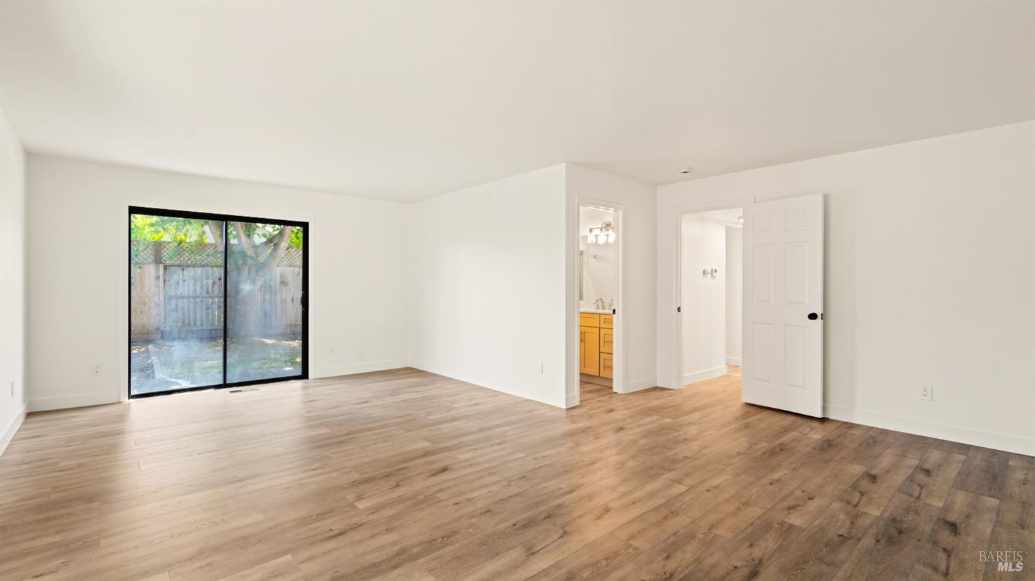 Detail Gallery Image 20 of 49 For 6032 Elsa Ave, Rohnert Park,  CA 94928 - 4 Beds | 3 Baths